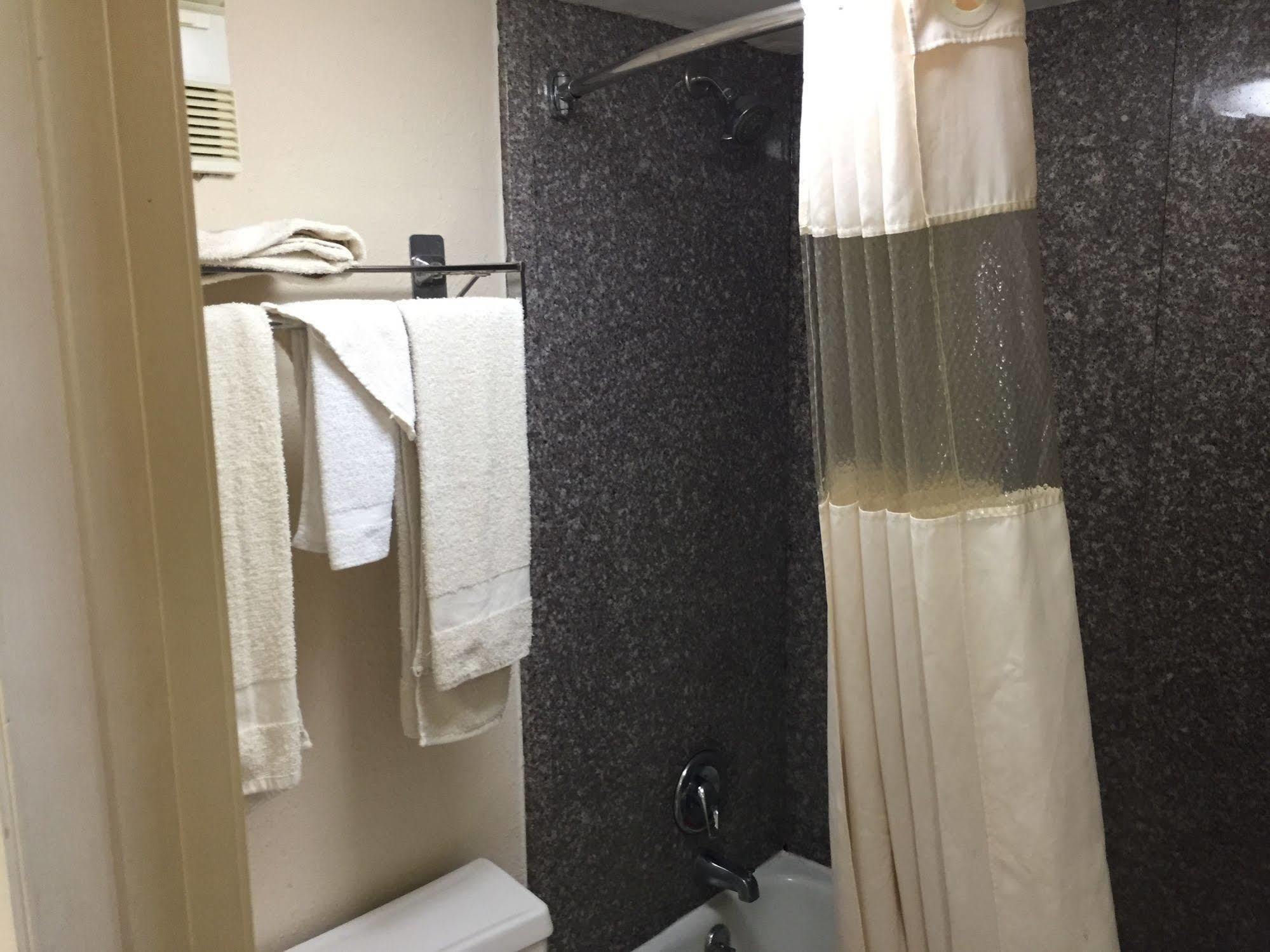 Budget Inn Of Deland Exterior foto