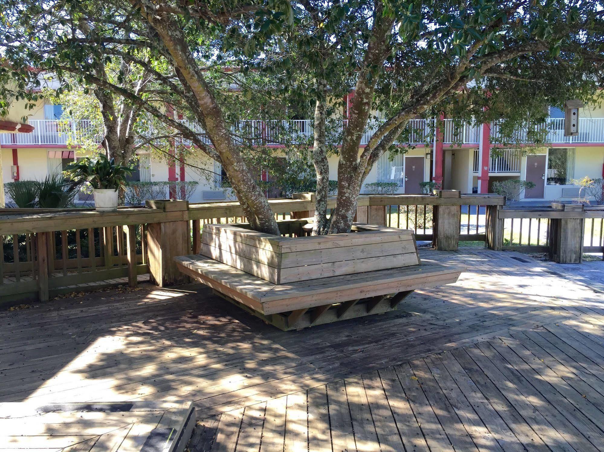 Budget Inn Of Deland Exterior foto