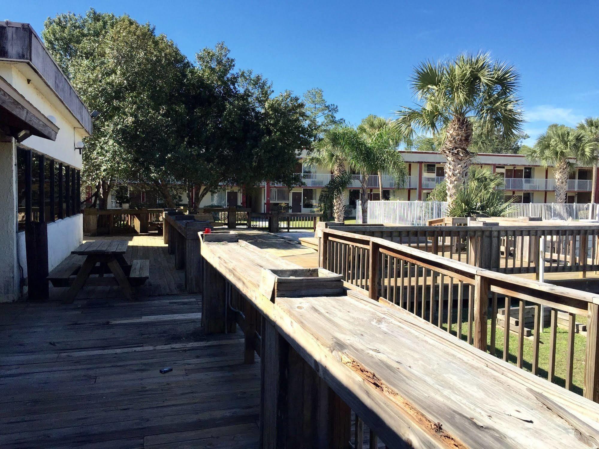 Budget Inn Of Deland Exterior foto